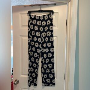 Billabong stretch Floral Black and White Pants